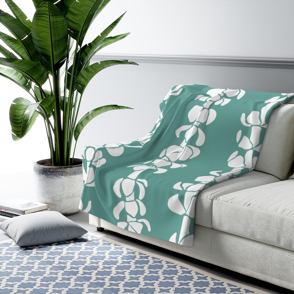 Puakenikeni Lei - Teal - Sherpa Fleece Blanket - LEIOHU DESIGNS